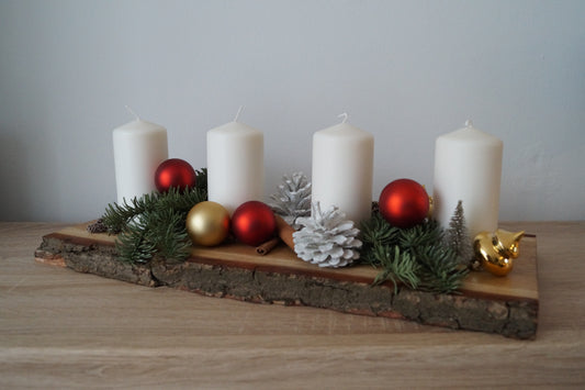 Adventsgesteck aus Eichenholz | Handgefertigter Adventskranz mit Rinde & Kerzendorn