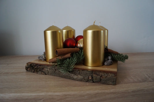 Adventsgesteck aus Eichenholz | Handgefertigter Adventskranz mit Rinde & Kerzendorn