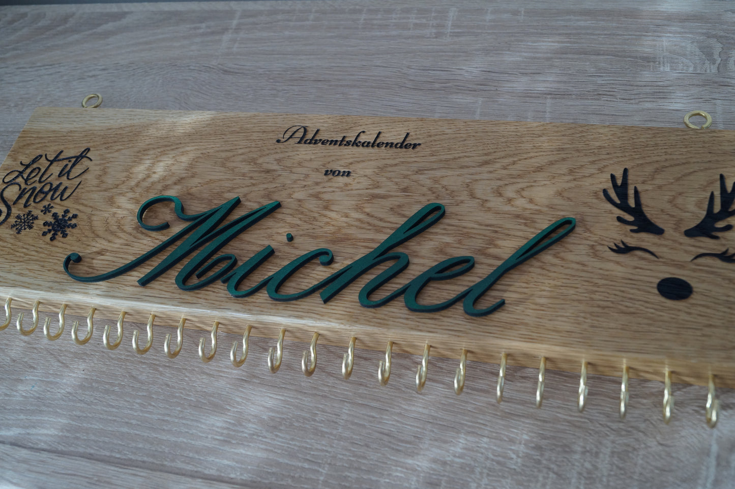 Adventskalender aus Eichenholz personalisiert | Mit Namen & Wunschmotiven