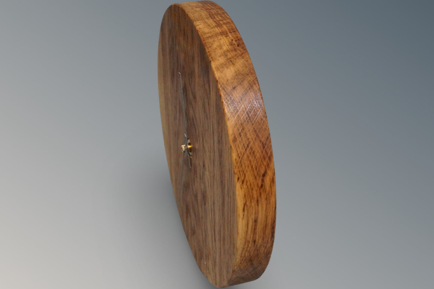 Seitenansicht der Wanduhr