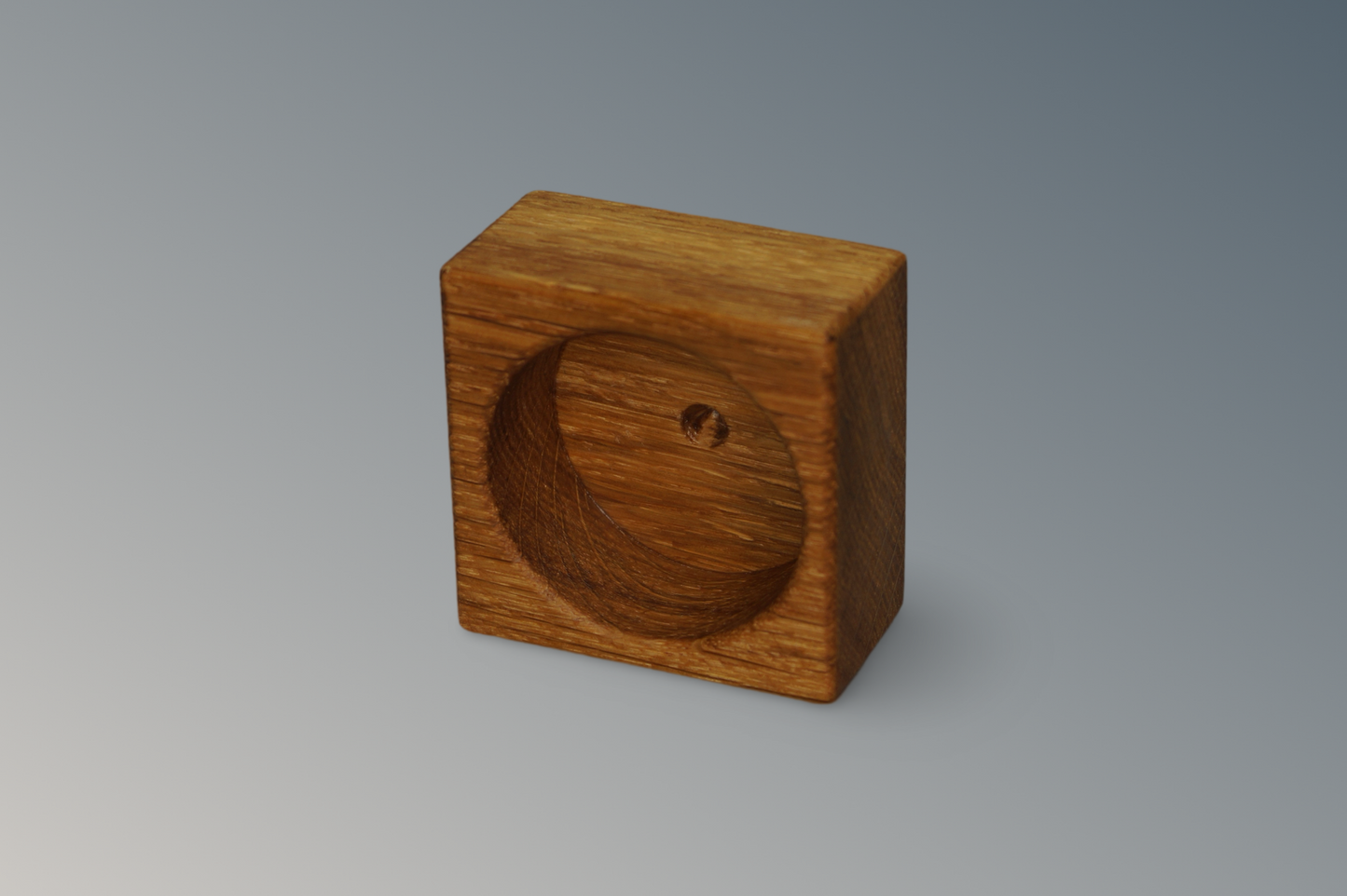 Eierbecher aus Eiche